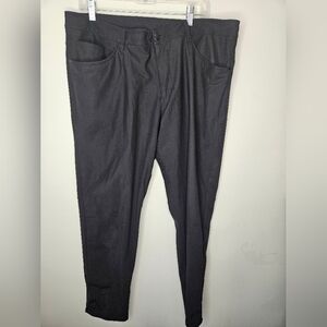 Lululemon ABC Classic Fit. Men's Pant. Measurements in pictures.